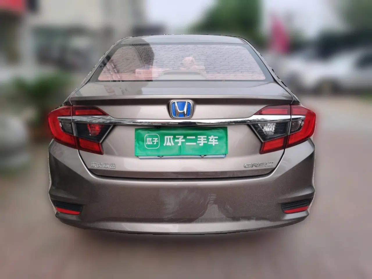 Honda Greiz 2016 1.5L Manual Classic Edition — миниатюра 5