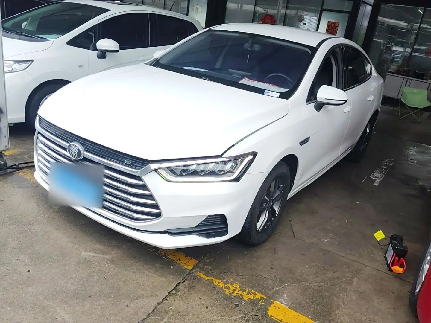 BYD Qin Pro 2020 Beyond Edition 1.5TI Manual Luxury Version — миниатюра 1
