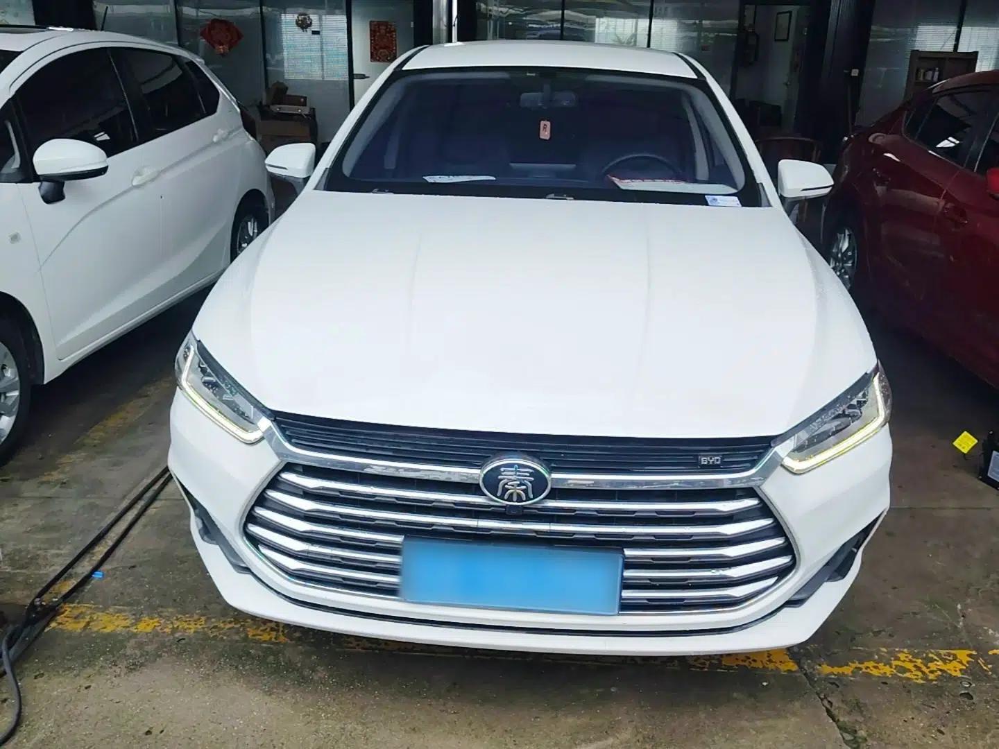 BYD Qin Pro 2020 Beyond Edition 1.5TI Manual Luxury Version — миниатюра 2