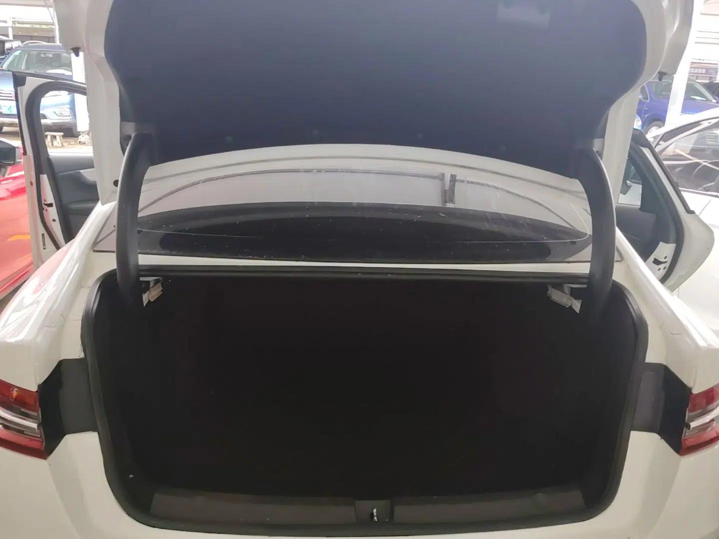 BYD Qin Pro 2020 Beyond Edition 1.5TI Manual Luxury Version — миниатюра 22