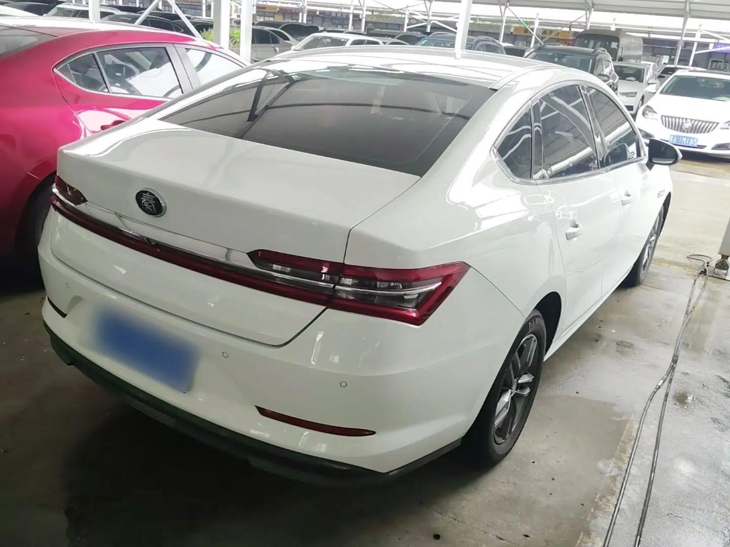 BYD Qin Pro 2020 Beyond Edition 1.5TI Manual Luxury Version — миниатюра 6
