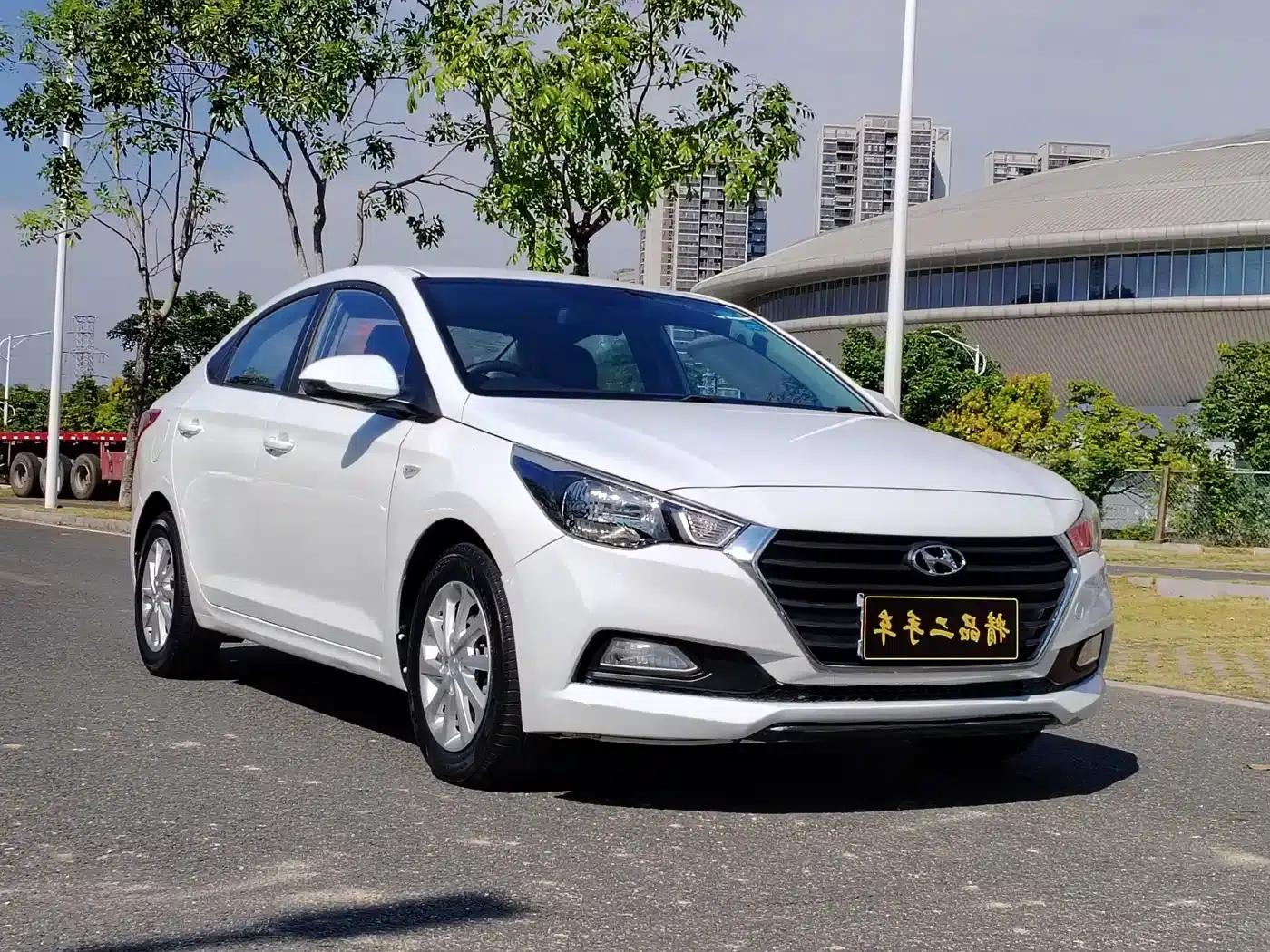 2016 Hyundai Verna 1.4L Automatic GLS (Cool Edition) — миниатюра 3