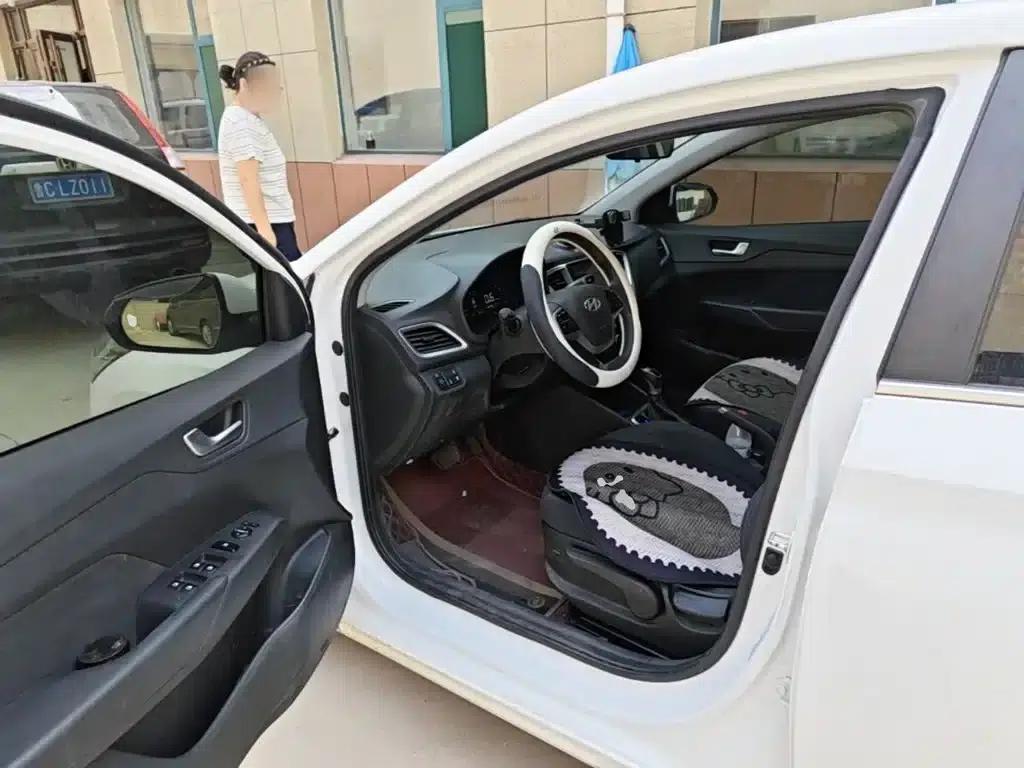 2020 Hyundai Verna 1.4L CVT GLS Cool Edition — миниатюра 16