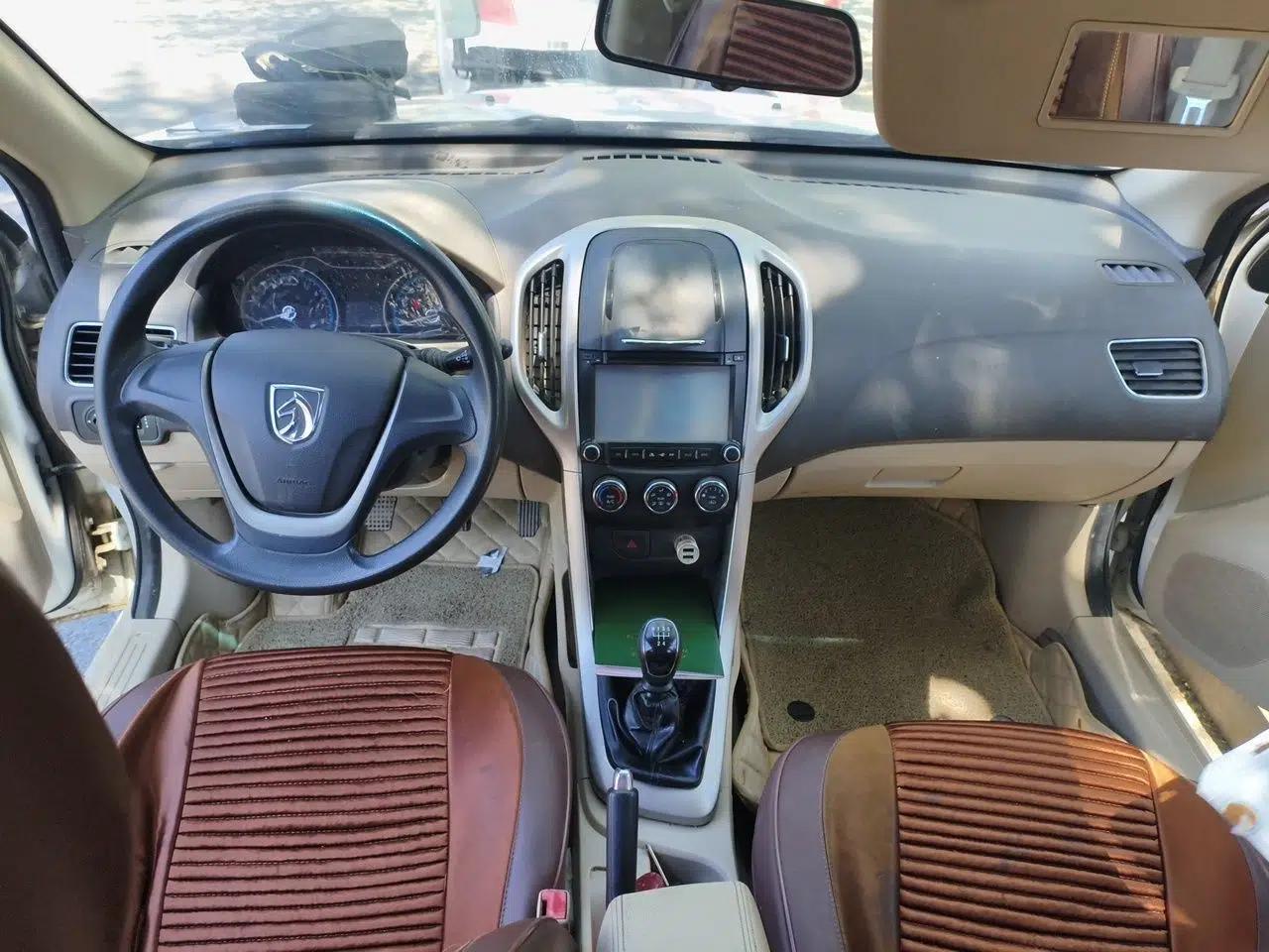 Baojun 630 2014 1.5L manual standard version — миниатюра 9