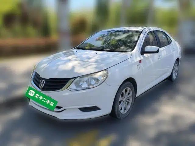 Baojun 630 2014 1.5L manual standard version