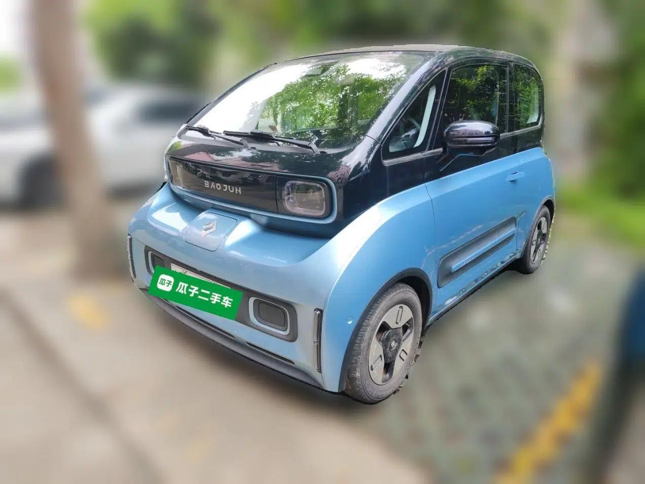 Baojun E300 2020 Plus Interstellar Future Edition — миниатюра 1