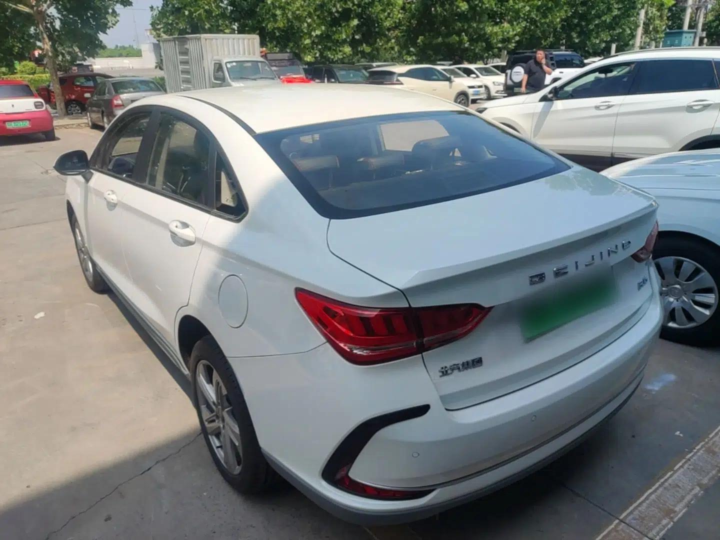 BAIC Beijing EU5 2025 Hongtu Standard Edition — миниатюра 4