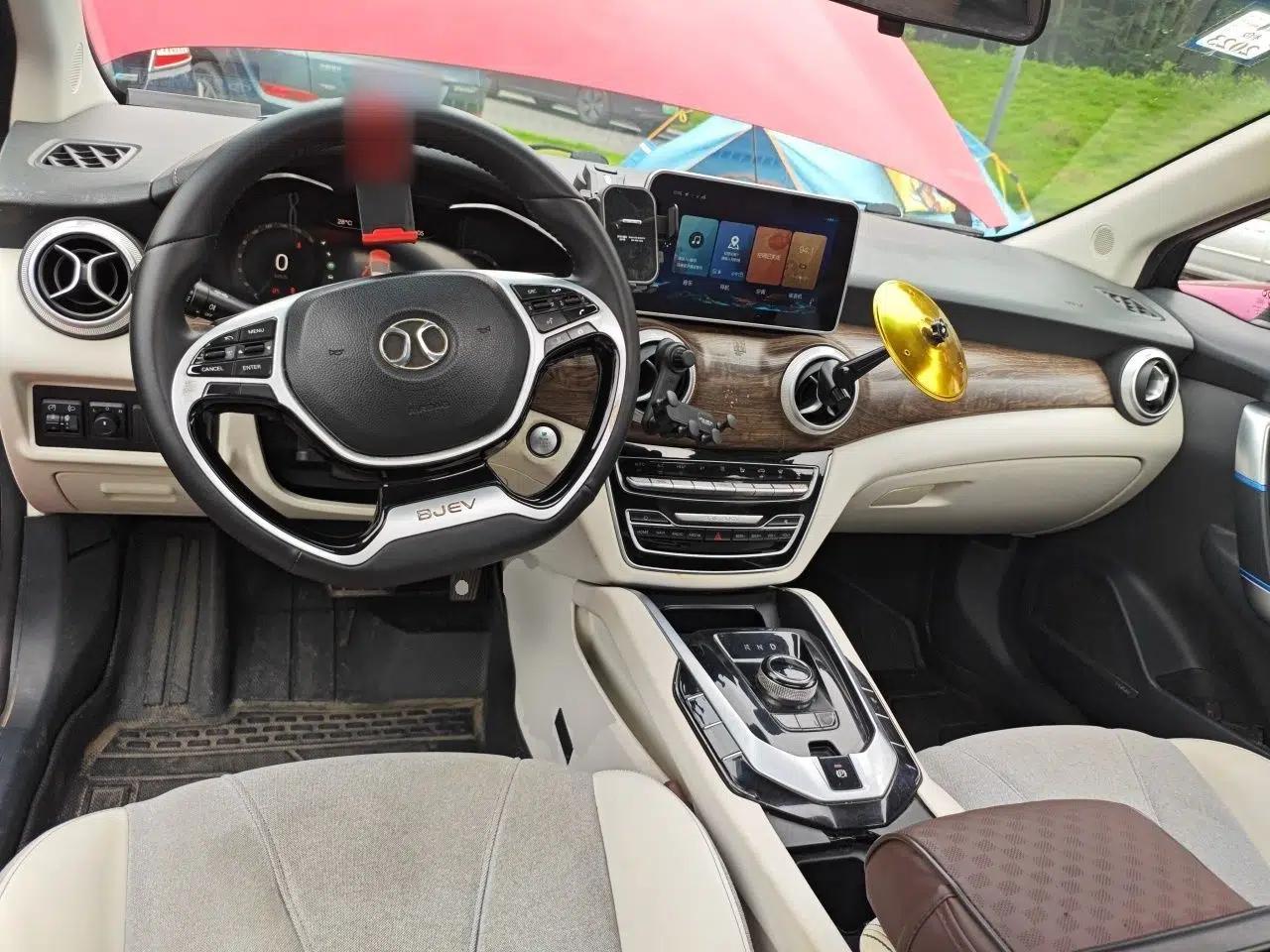 BAIC Beijing EU5 2018 R500 Smart Wind Edition — миниатюра 9