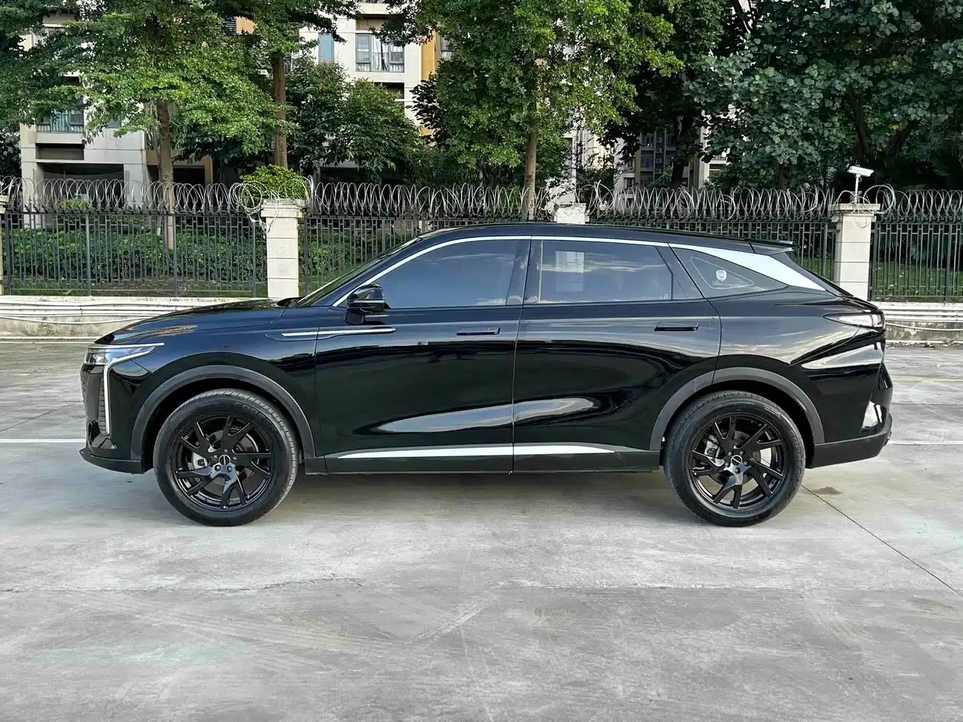 Exeed Yaoguang 2023 400T 2WD Premium Flying Fish Edition — миниатюра 3