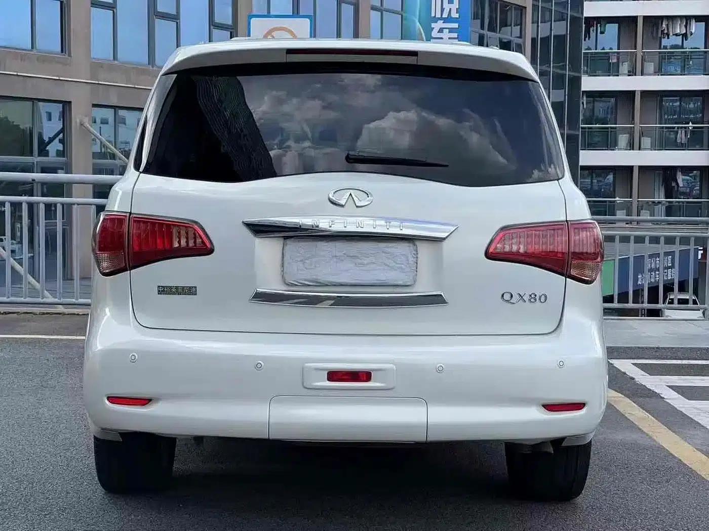 Infiniti QX80 2013 5.6L 4WD — миниатюра 8