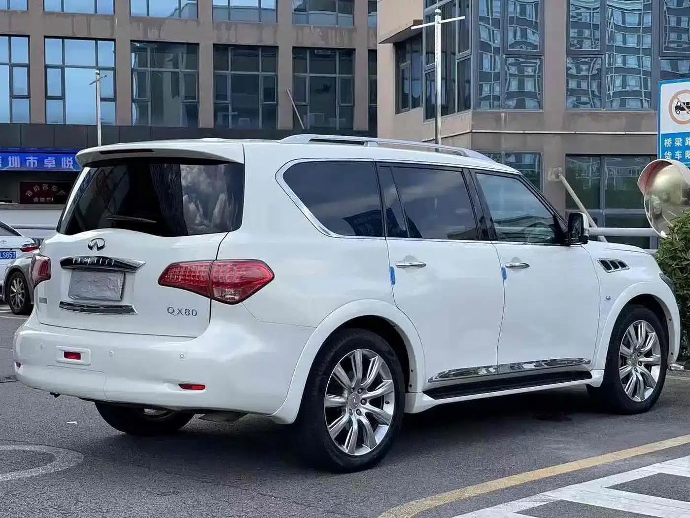 Infiniti QX80 2013 5.6L 4WD — миниатюра 9