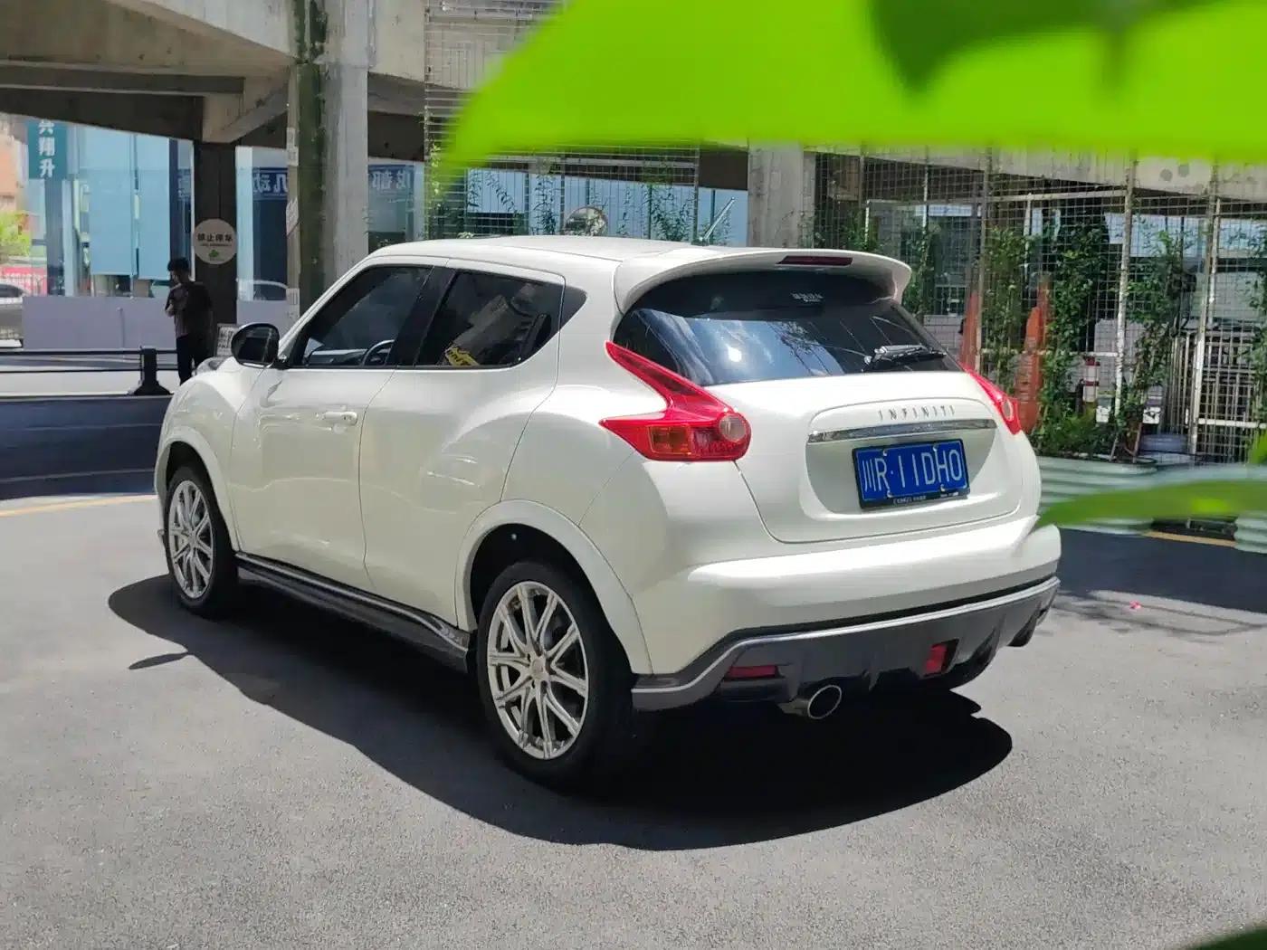 Infiniti ESQ 2014 1.6L Sporty Edition — миниатюра 7