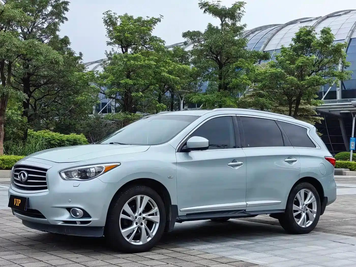 Infiniti JX 2013 JX35 2WD Excellence Edition — миниатюра 1