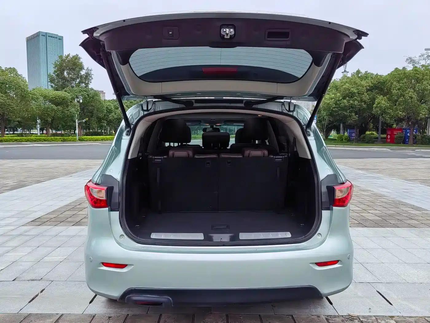 Infiniti JX 2013 JX35 2WD Excellence Edition — миниатюра 11