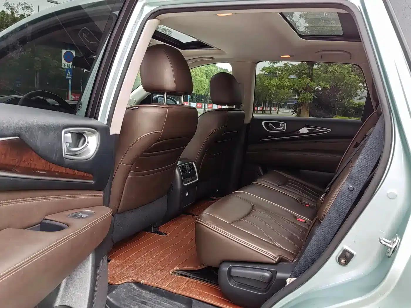 Infiniti JX 2013 JX35 2WD Excellence Edition — миниатюра 18