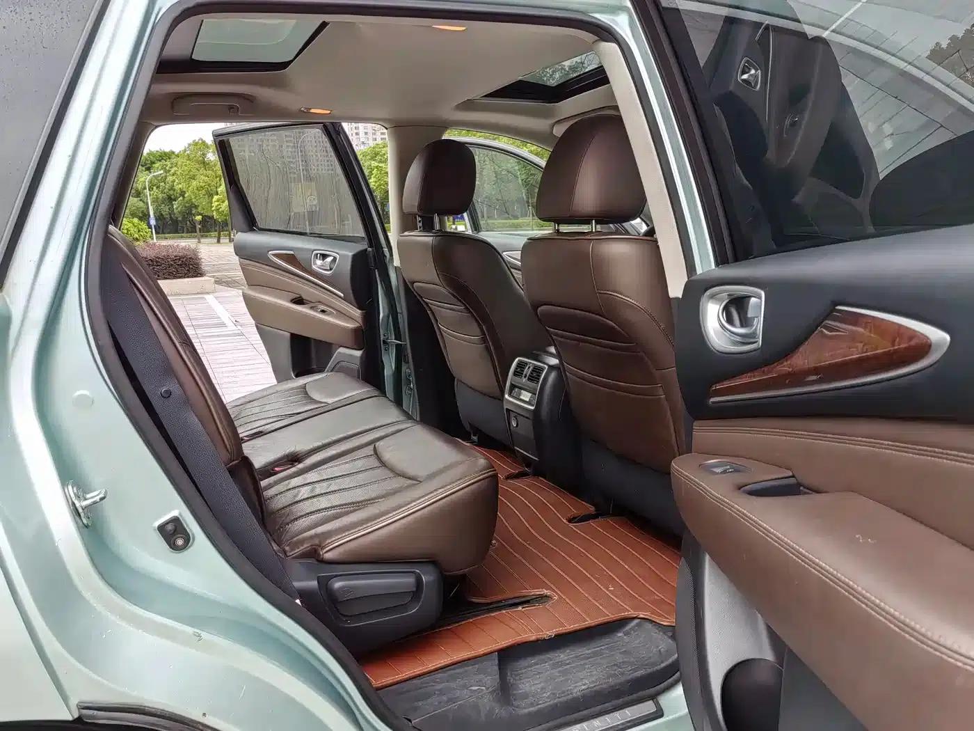 Infiniti JX 2013 JX35 2WD Excellence Edition — миниатюра 21