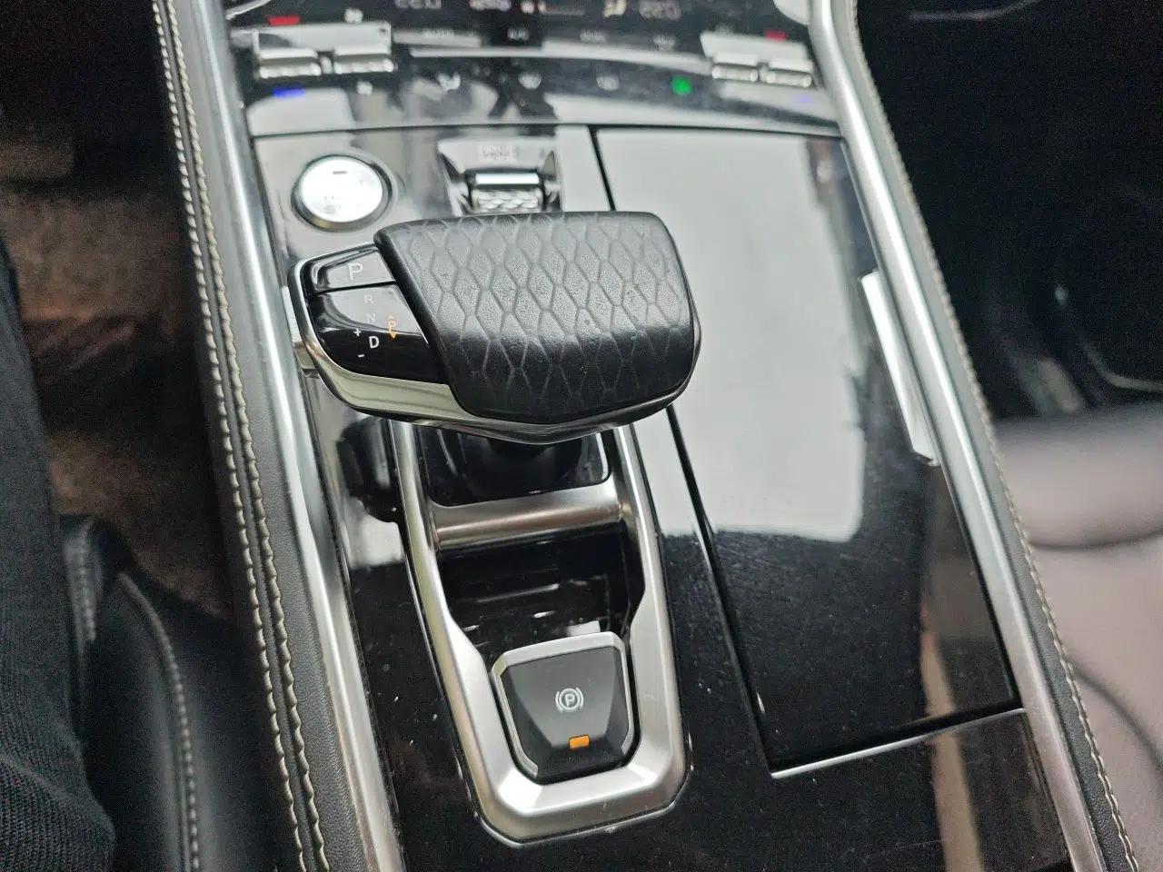 CHANGAN CS85 COUPE 2019 2.0T Automatic Version China VI Standard — миниатюра 11