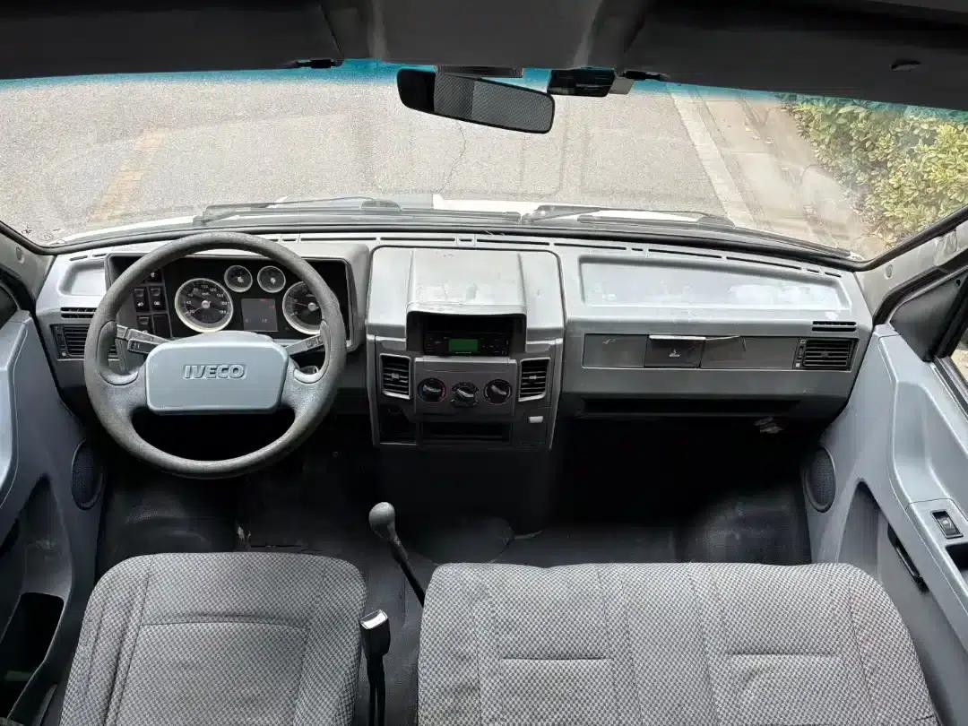 Iveco DeYi 2017 2.5T A35 Bus (5-7 Seats) 47Z5 — миниатюра 8