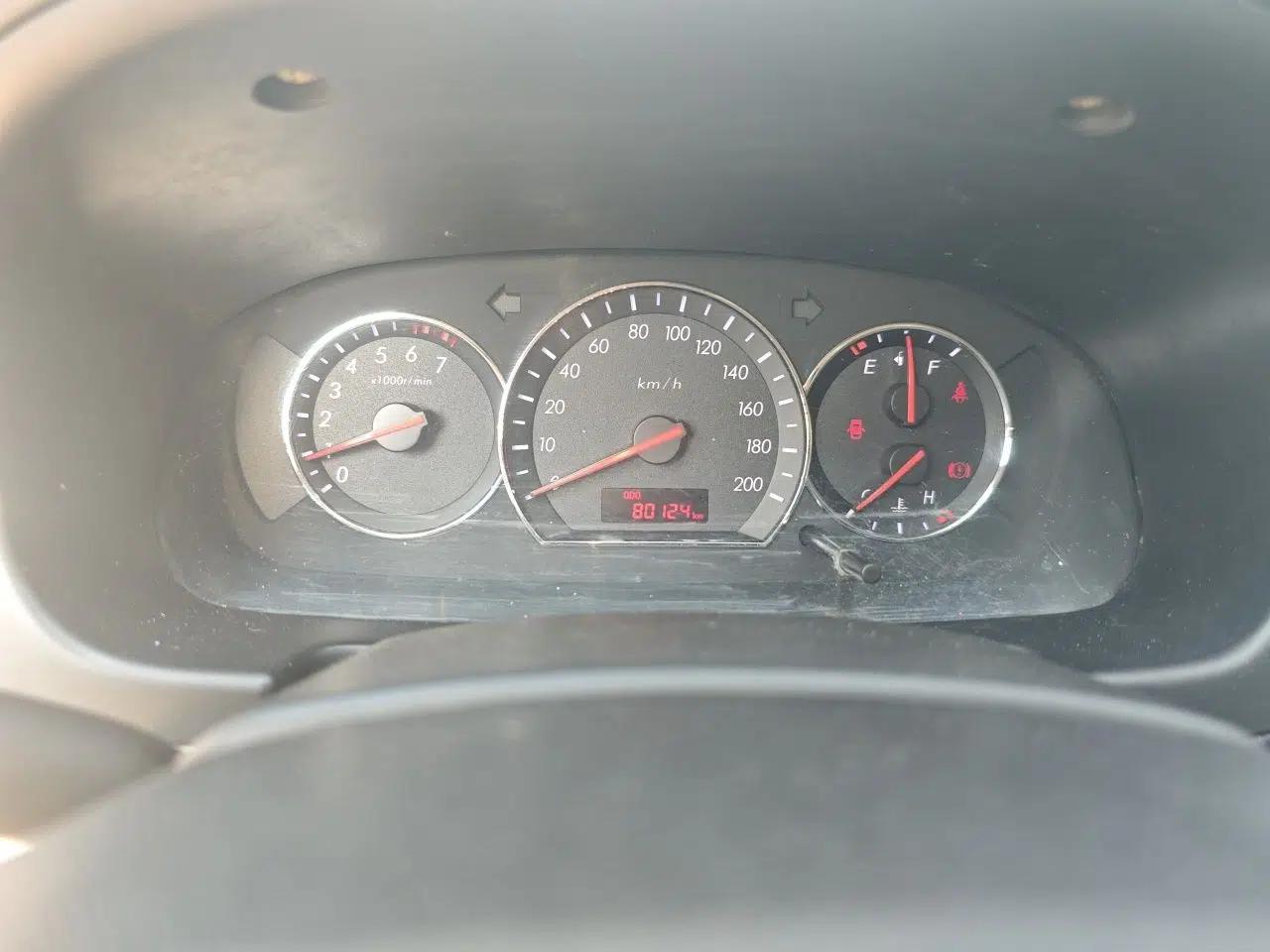 CHANGAN Alsvin V3 2012 1.3L Manual Comfort Version China IV Standard — миниатюра 11