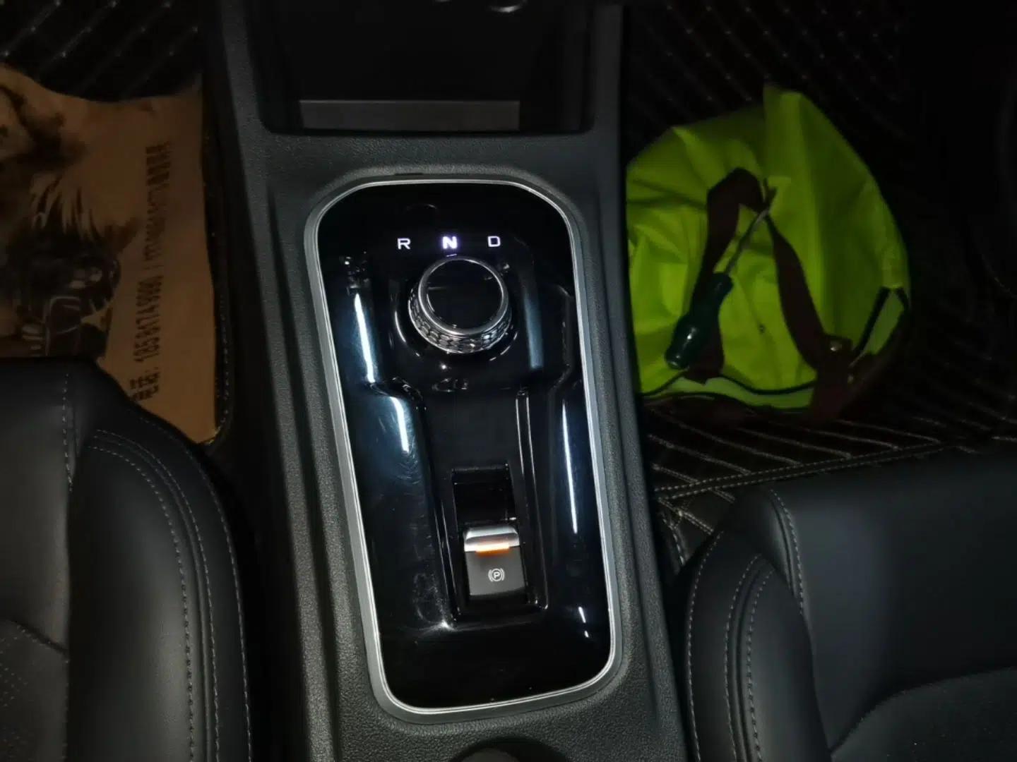 CHANGAN Eado New Energy 2022 EV460 Smart Ride-Hailing Edition – Lithium Iron Phosphate — миниатюра 16