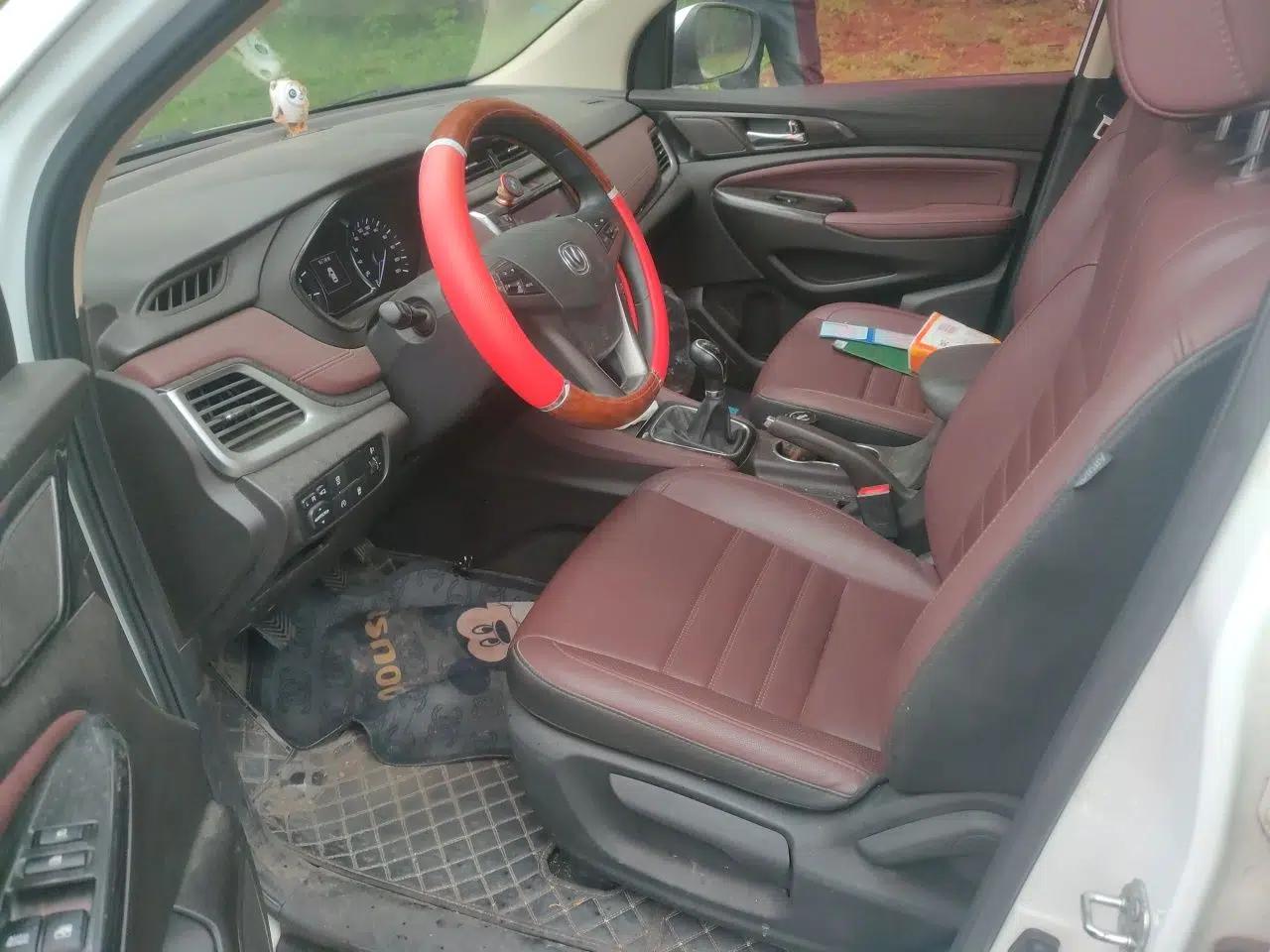 CHANGAN Lingxuan 2017 1.6L Manual Elite Model — миниатюра 16