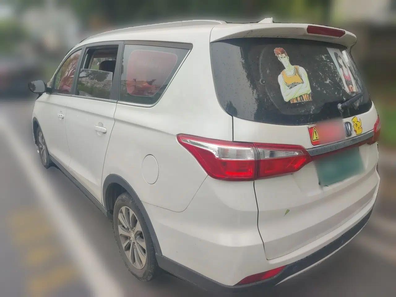 CHANGAN Lingxuan 2017 1.6L Manual Elite Model — миниатюра 4