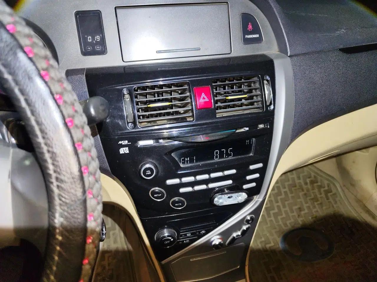 Great Wall C30 2013 1.5L Manual Comfort Model — миниатюра 13