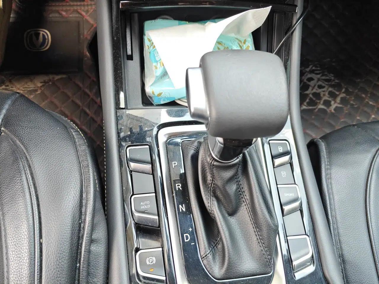 CHANGAN OSHAN COS1 2020 1.5T Automatic YueShang Model 7 Seats — миниатюра 14