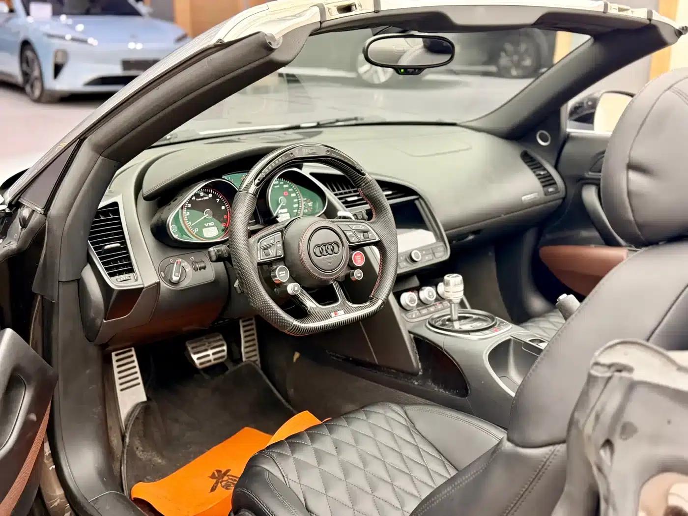 2011 Audi R8 Spyder 5.2 FSI quattro — миниатюра 12