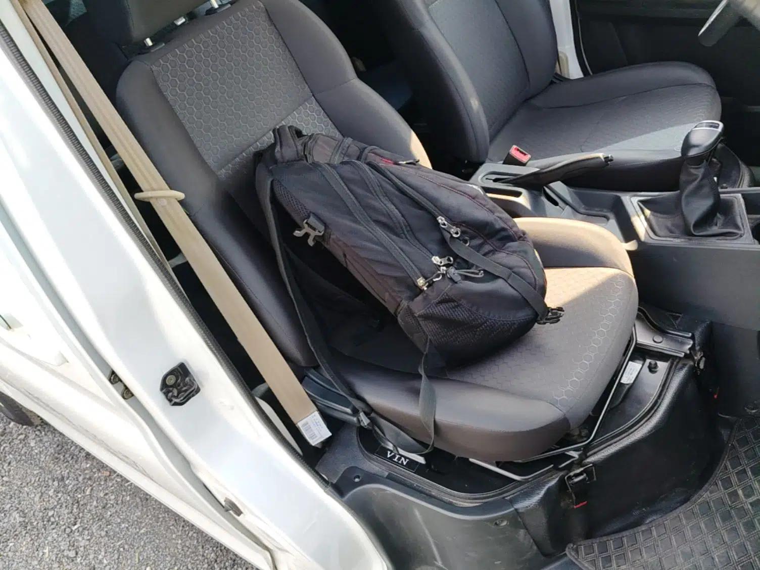 CHANGAN KAICHENG Ruixing EM80 2023 EM80 Ⅱ Side-Hinged 7-Seater Comfort Model — миниатюра 19