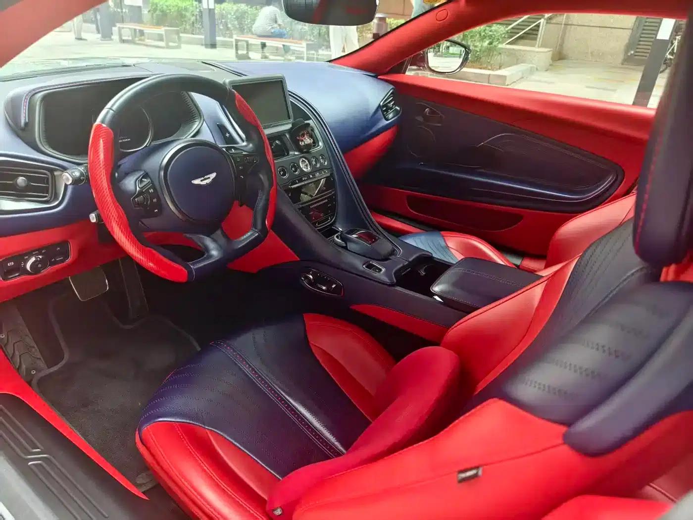Aston Martin DB11 2022 4.0T V8 Volante — миниатюра 7