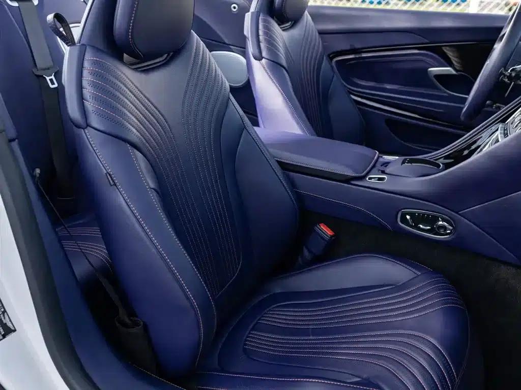 Aston Martin DB11 2019 4.0T V8 Volante — миниатюра 16