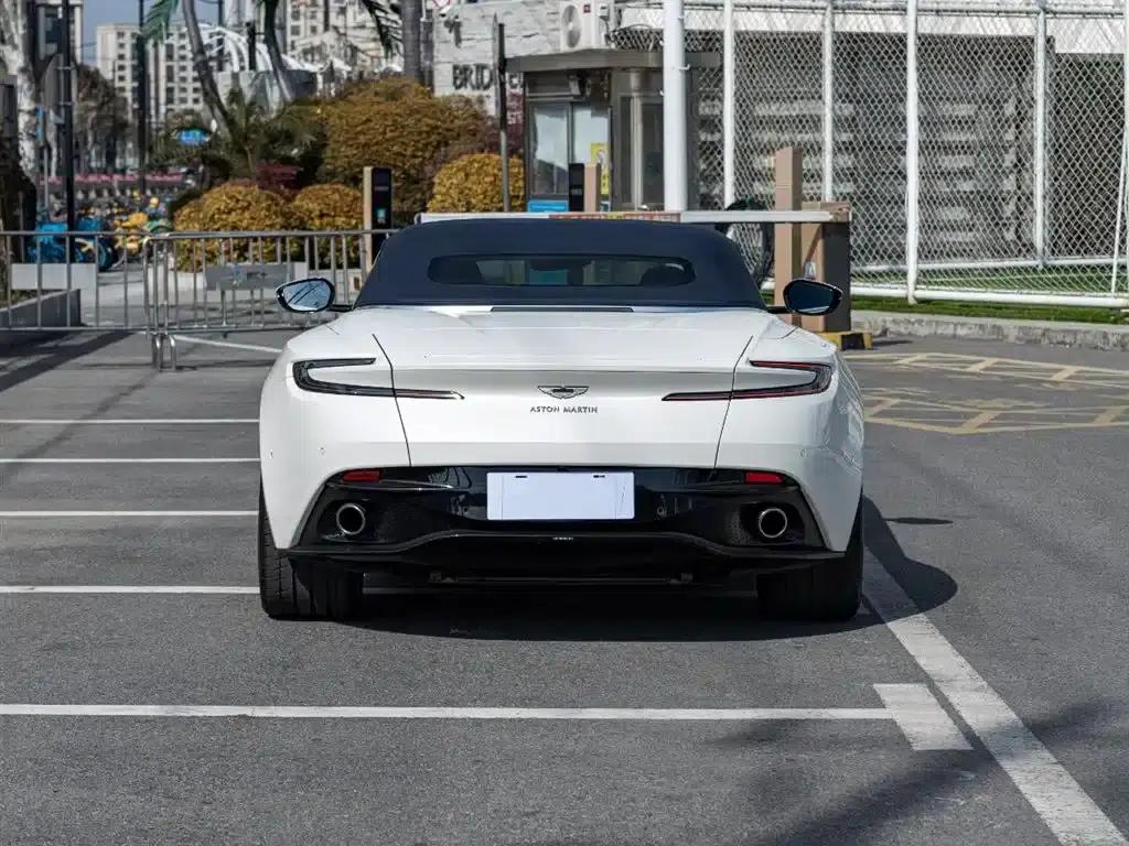 Aston Martin DB11 2019 4.0T V8 Volante — миниатюра 5
