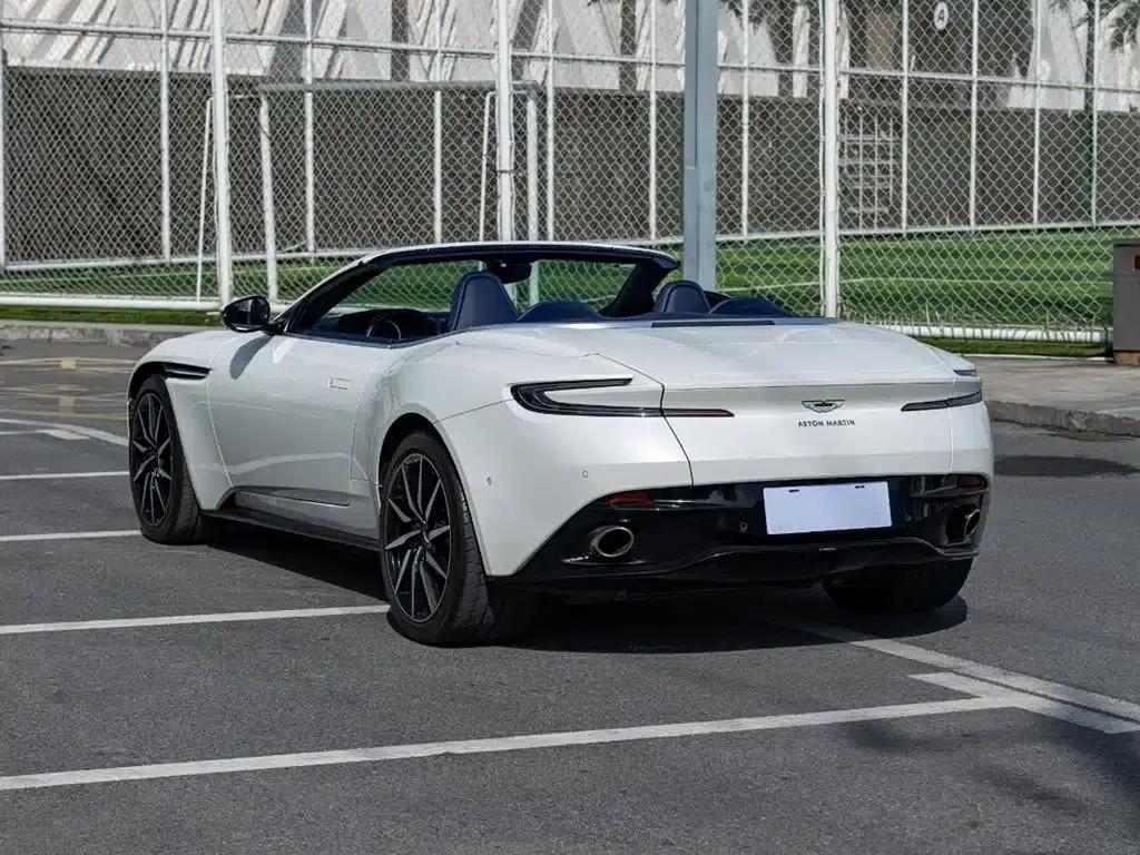 Aston Martin DB11 2019 4.0T V8 Volante — миниатюра 6