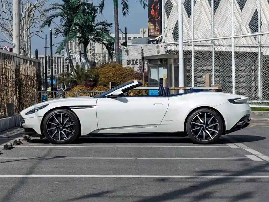 Aston Martin DB11 2019 4.0T V8 Volante — миниатюра 7