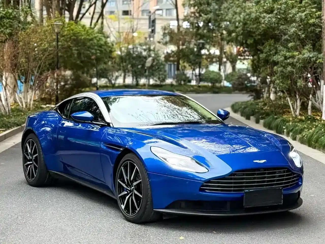 Aston Martin DB11 2020 4.0T V8 Coupe — миниатюра 4