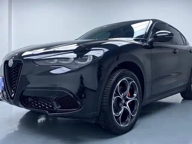 2023 Stelvio 2.0T 280HP Sprint