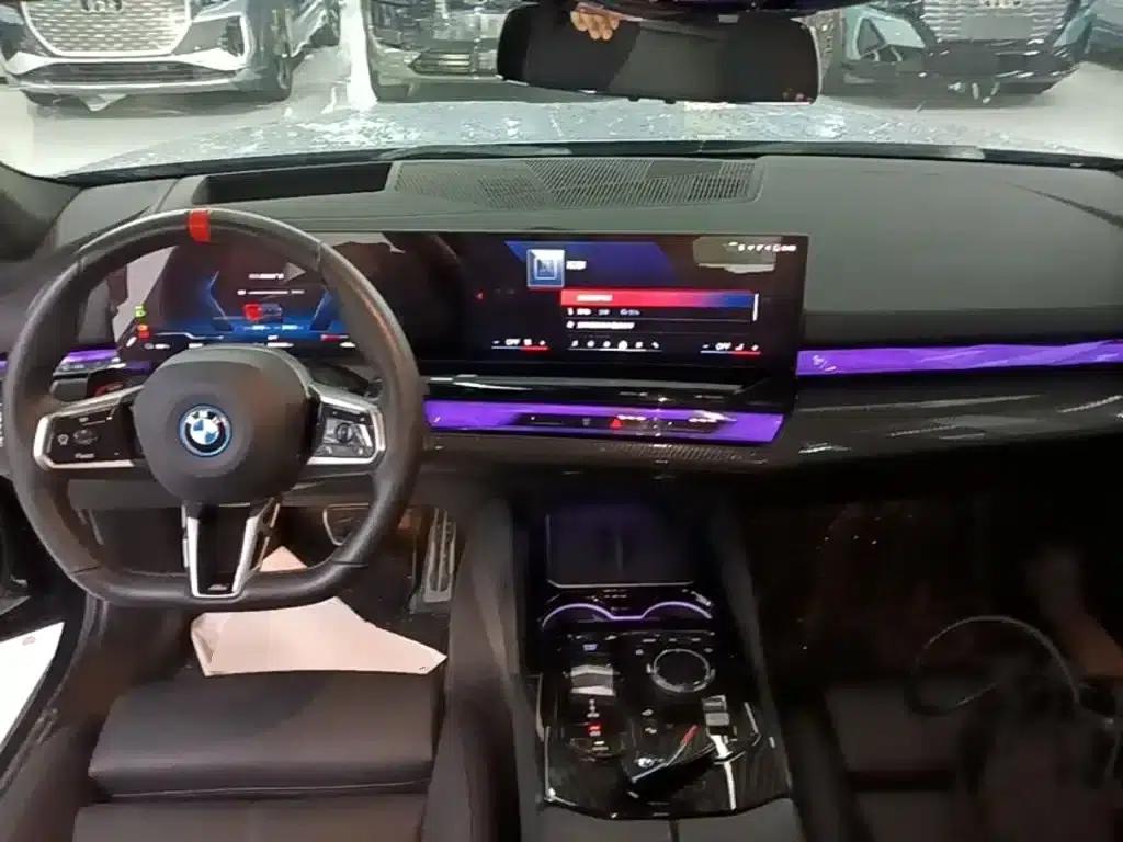 2024 BMW i5 M60 xDrive M60 — миниатюра 10