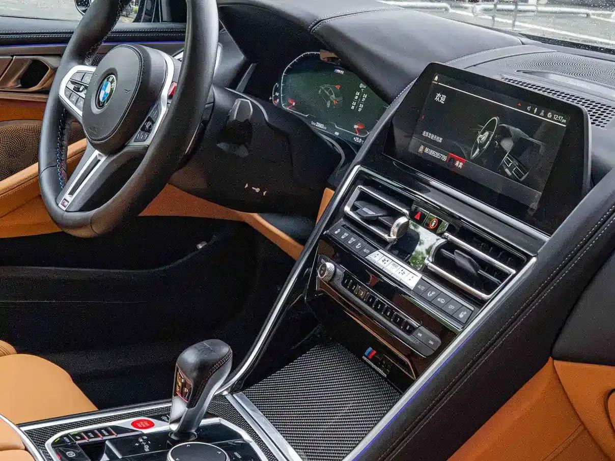2020 BMW M8 Competition — миниатюра 16