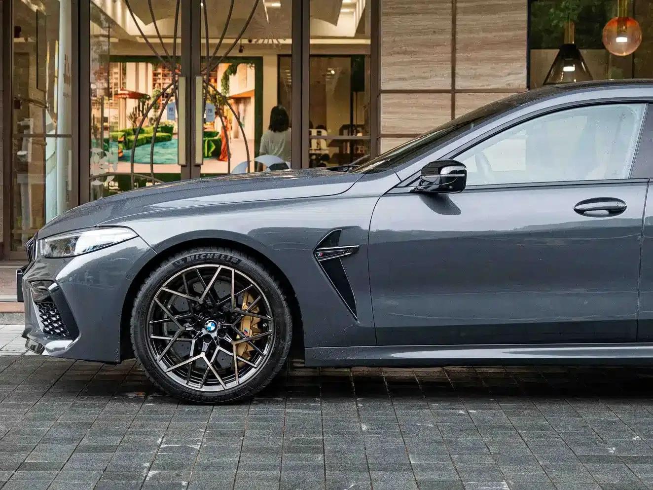 2020 BMW M8 Competition — миниатюра 5