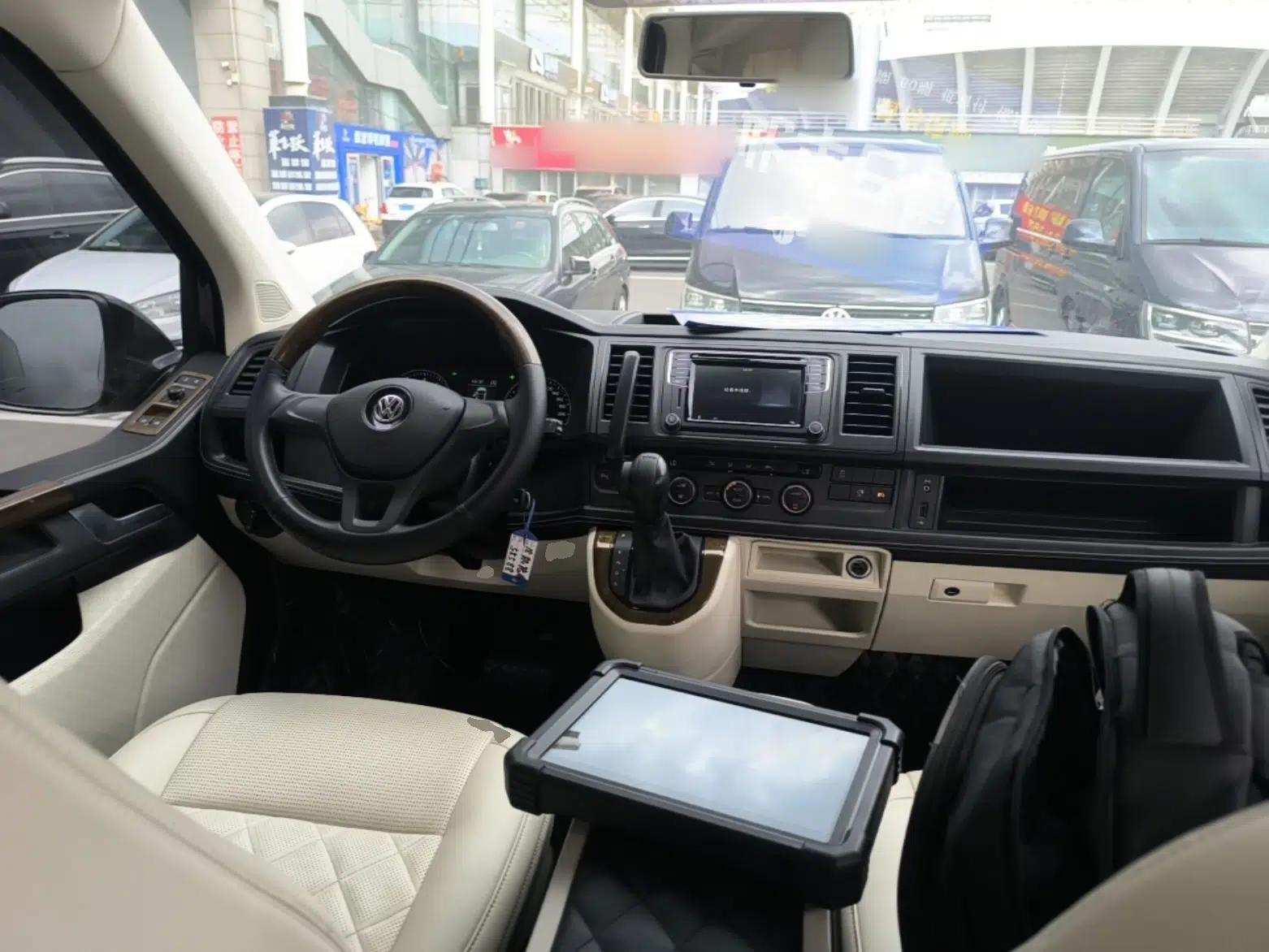 Volkswagen Caravelle 2017 2.0 TSI 4x4 Comfort Edition 7-Seater — миниатюра 12
