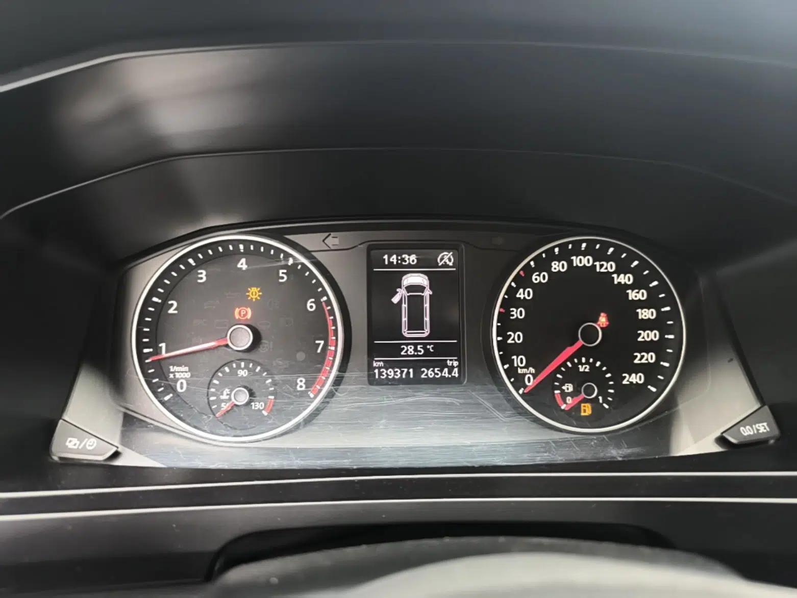 Volkswagen Caravelle 2017 2.0 TSI 4x4 Comfort Edition 7-Seater — миниатюра 14