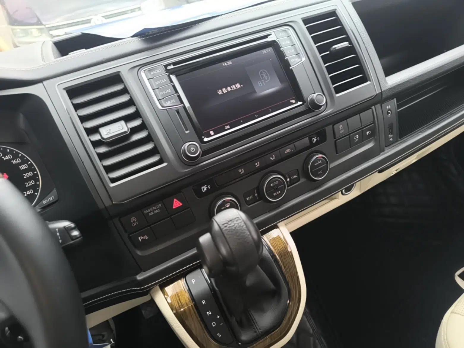 Volkswagen Caravelle 2017 2.0 TSI 4x4 Comfort Edition 7-Seater — миниатюра 16