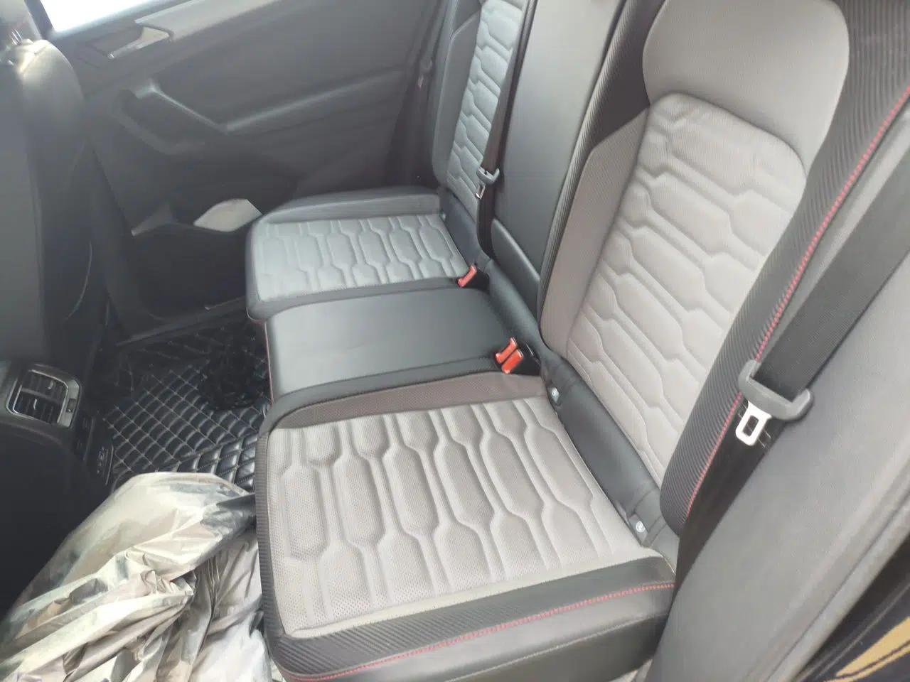 Volkswagen Tiguan X 2021 330TSI Two-Wheel-Drive Flagship Edition — миниатюра 17