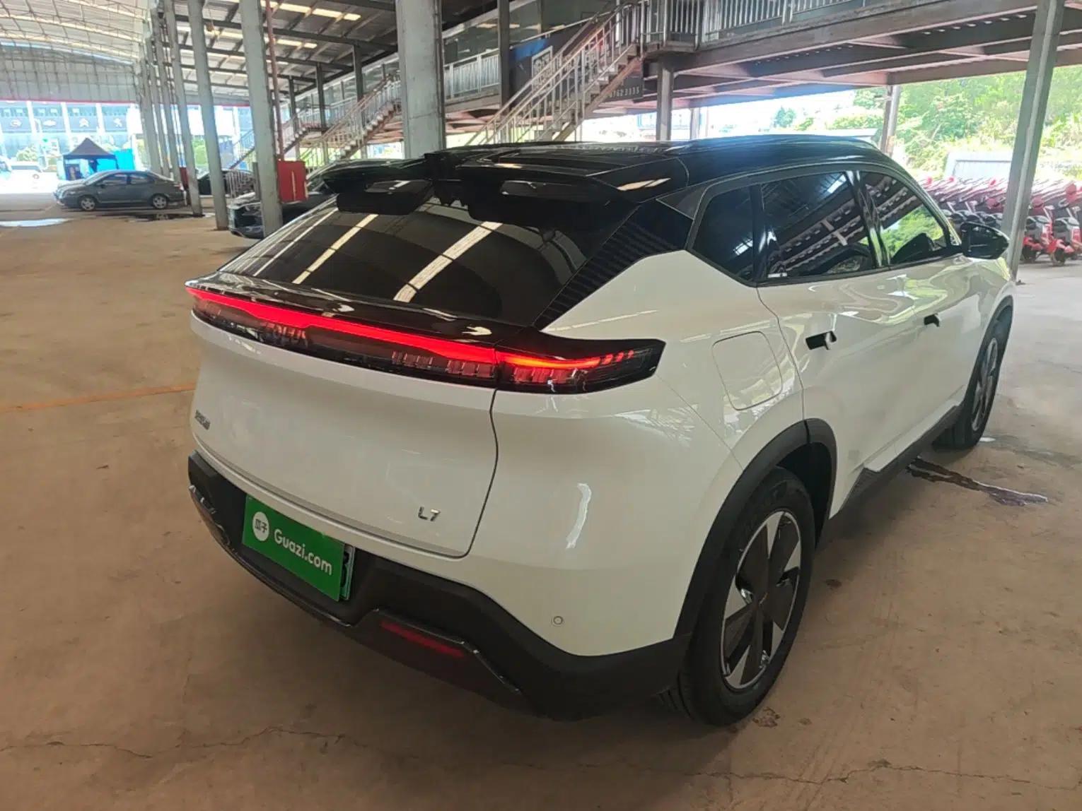 Dongfeng Aeolus L7 New Energy 2024 205 Plus — миниатюра 6