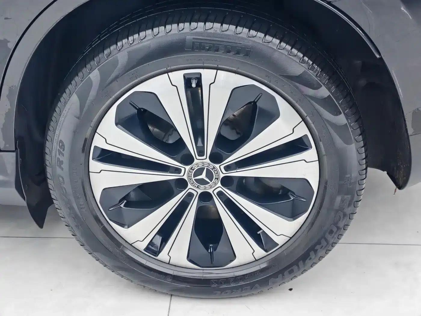 Mercedes-Benz EQC 2021 Model EQC 350 4MATIC — миниатюра 8