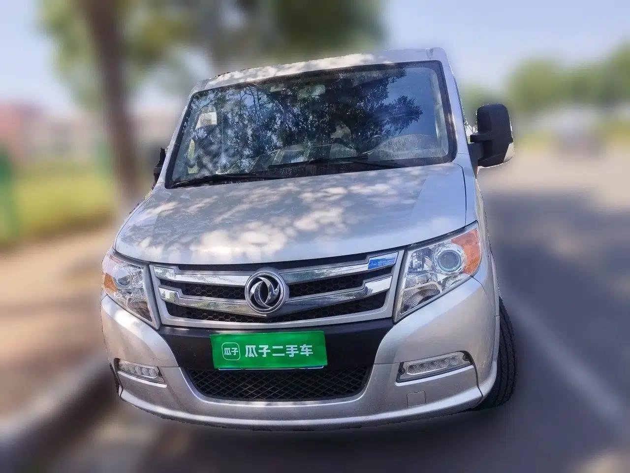 Dongfeng Yufeng 2021 2.0T Power King Front-Drive Logistics Van Short Wheelbase Low Roof 5-9 Seater China VI Emission Standard ZD20 — миниатюра 2