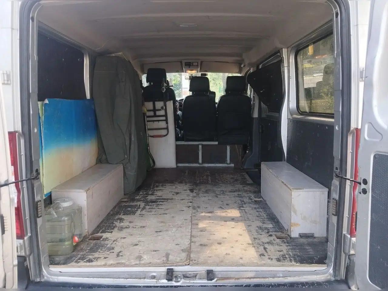 Dongfeng Yufeng 2021 2.0T Power King Front-Drive Logistics Van Short Wheelbase Low Roof 5-9 Seater China VI Emission Standard ZD20 — миниатюра 19