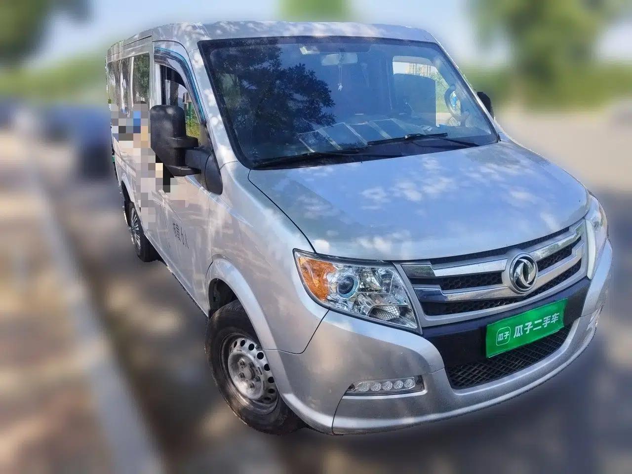 Dongfeng Yufeng 2021 2.0T Power King Front-Drive Logistics Van Short Wheelbase Low Roof 5-9 Seater China VI Emission Standard ZD20 — миниатюра 3
