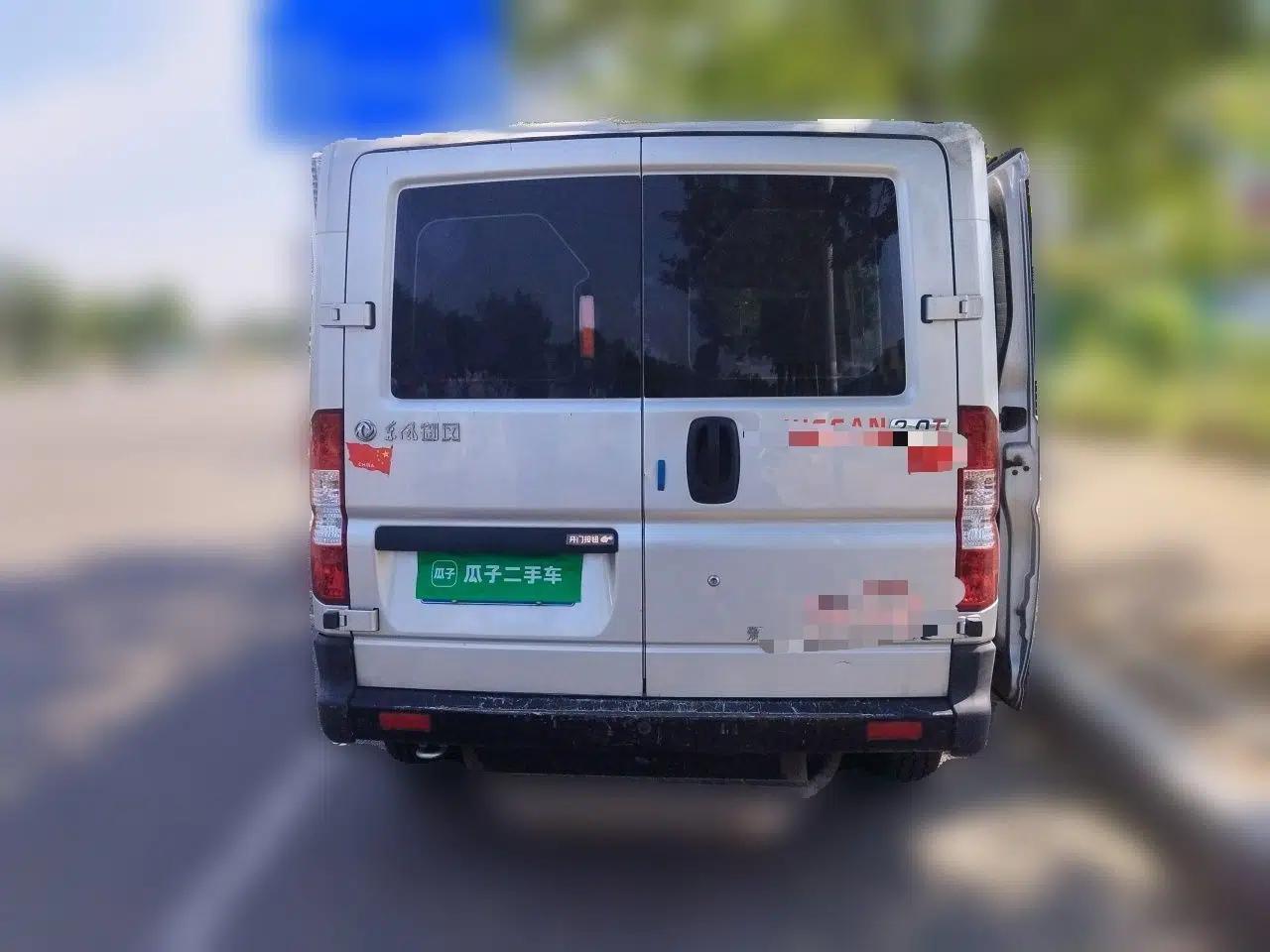 Dongfeng Yufeng 2021 2.0T Power King Front-Drive Logistics Van Short Wheelbase Low Roof 5-9 Seater China VI Emission Standard ZD20 — миниатюра 5